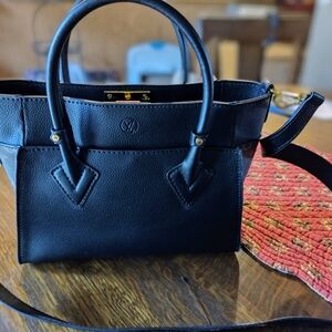 Elegant Black Handbag